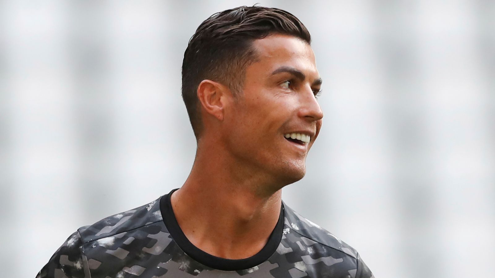 Chuyển nhượng Man City: Việc ký hợp đồng với Cristiano Ronaldo